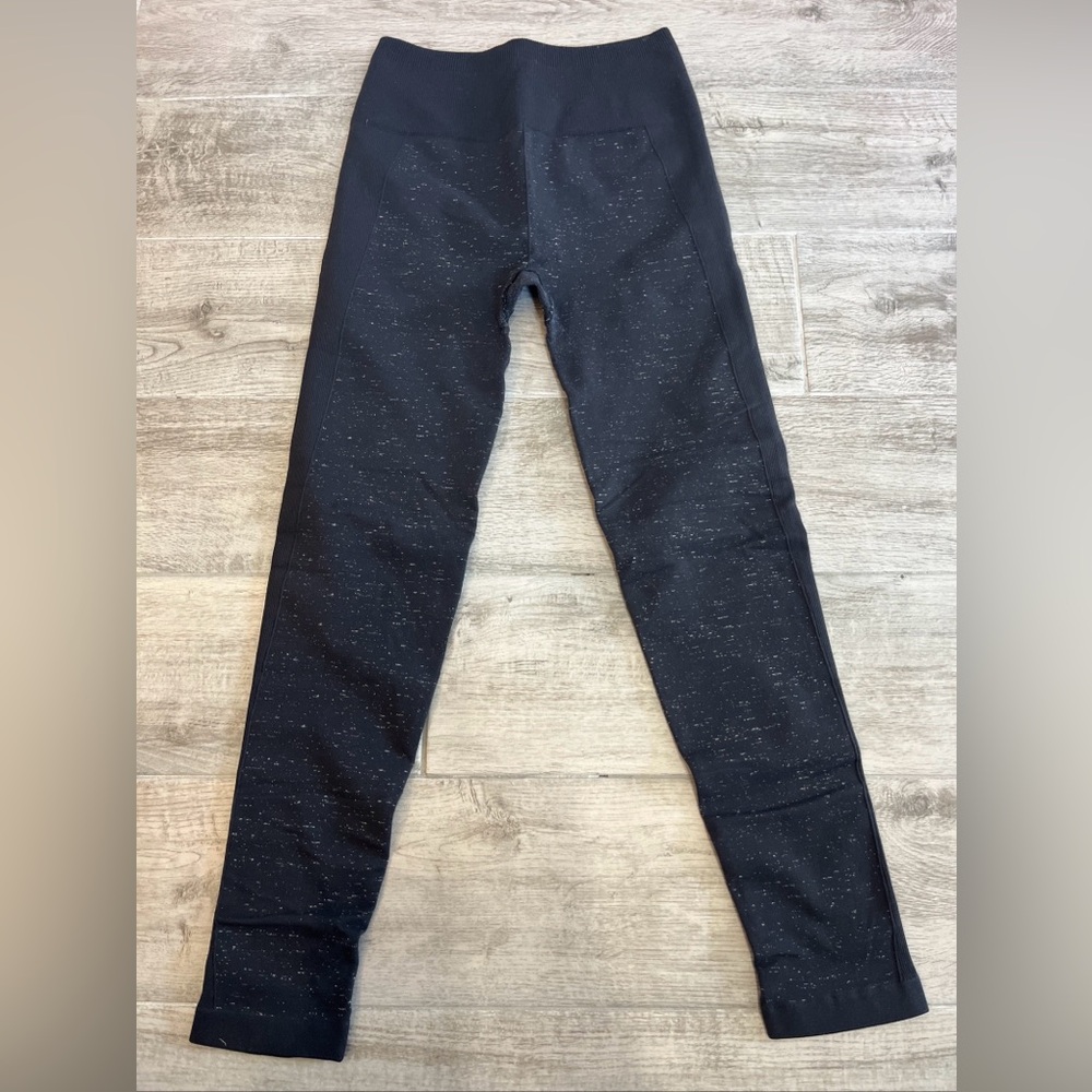 Lululemon Ebb To Street Leggings‎ Yoga Pants Heavyweight Size 8 Black Speckled